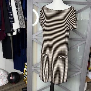 Laundry by Design Black and Tan Striped Garment
